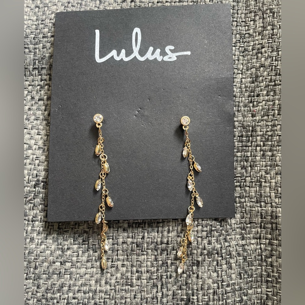 Lulus Dangle Earrings